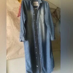 Frank & Eileen Rory Long Sleeve
Denim Maxi
Shirtdress XL 398$ EUC